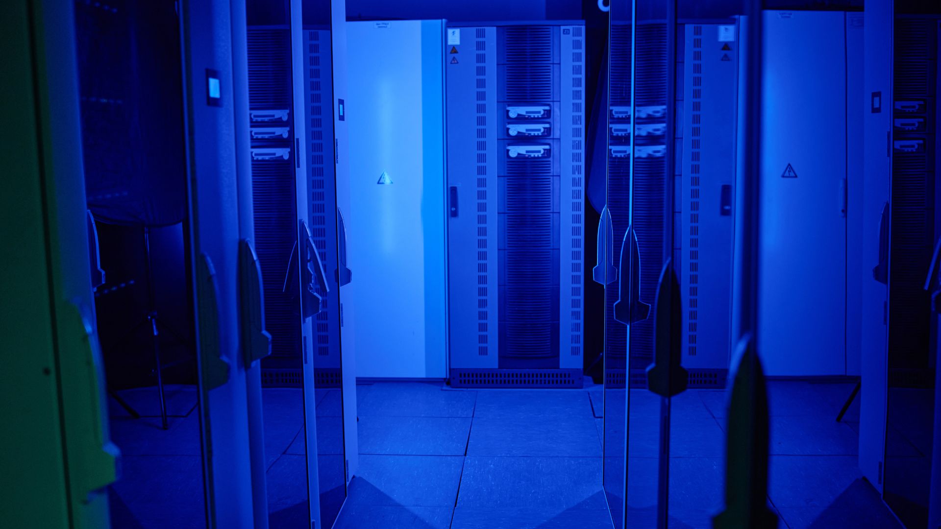 Data center server infrastructure