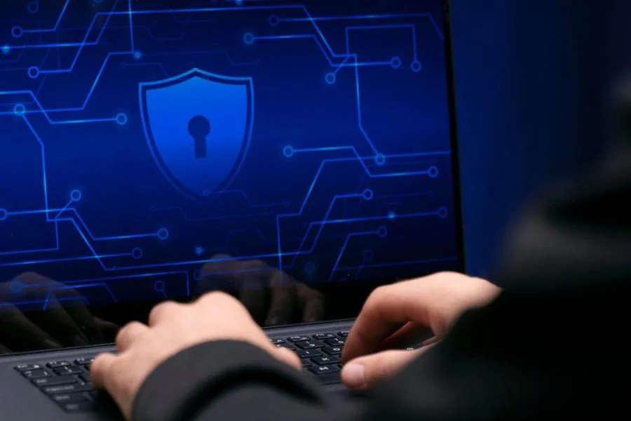 Cyber Resilience in Hybrid Clouds: A Practical Playbook